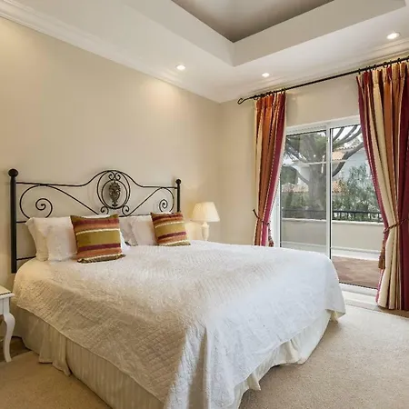 Sleeps 8 Pool Air Con T479971 *